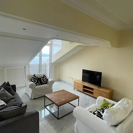 Duplex 240 Metros En Paseo Pereda * Santander