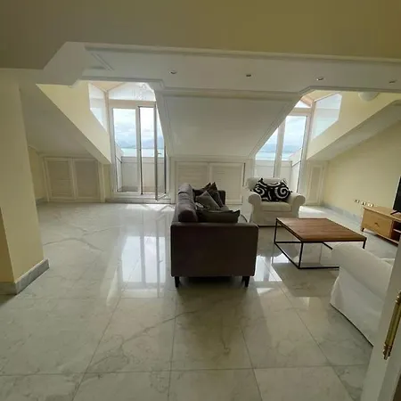 Duplex 240 Metros En Paseo Pereda Santander