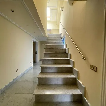 Duplex 240 Metros En Paseo Pereda
