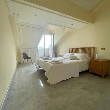 Duplex 240 Metros En Paseo Pereda Santander